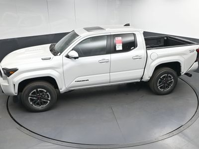 2025 Toyota Tacoma i-FORCE MAX TRD Sport i-FORCE MAX Truck Double Cab — photo 34 view