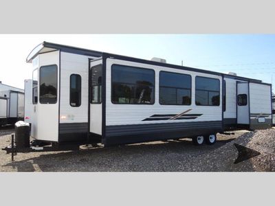 2022 Forest River RV Wildwood Grand Lodge - Photo 6