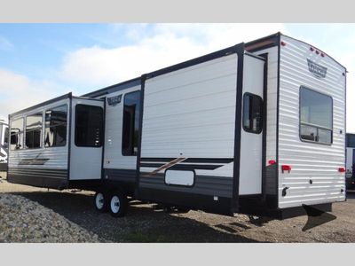 2022 Forest River RV Wildwood Grand Lodge - Photo 5