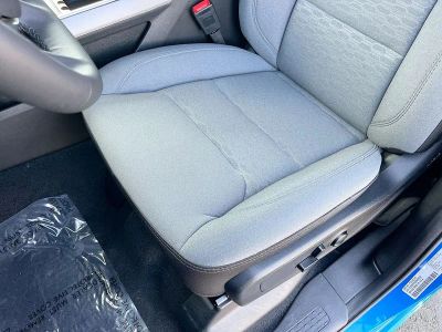 2025 Ram 1500 — photo 18 view