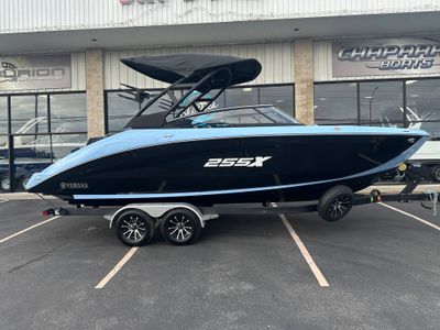 2025 Yamaha 255 XD - Photo 1