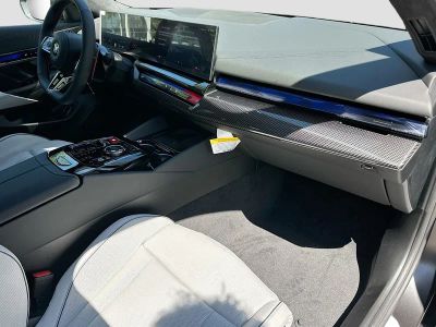 2026 BMW M5 — photo 24 view