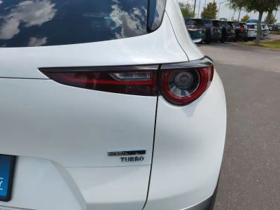 2025 Mazda CX-30 — photo 10 view