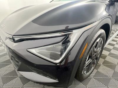 2025 Kia EV6 — photo 11 view