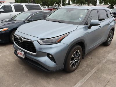 2022 Toyota Highlander - Photo 3