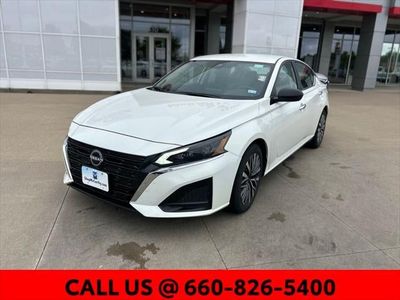 2025 Nissan Altima - Photo 18
