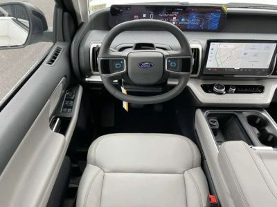 2025 Ford Expedition - Photo 10