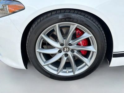 2024 Alfa Romeo Giulia — photo 42 view