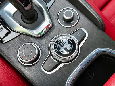 2024 Alfa Romeo Giulia — photo 29 view