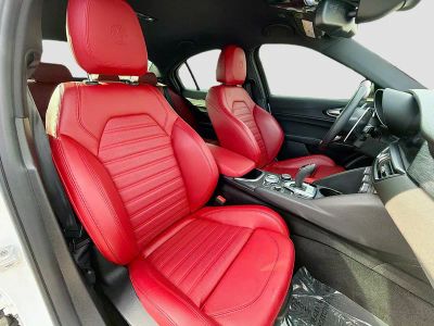 2024 Alfa Romeo Giulia — photo 15 view