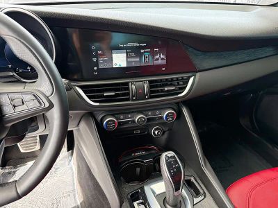 2024 Alfa Romeo Giulia — photo 27 view