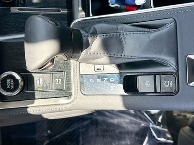 2024 Lexus GX - Photo 17