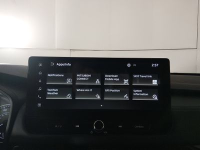 2025 Mitsubishi Outlander - Photo 17