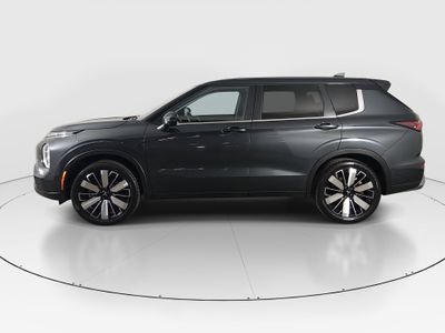 2025 Mitsubishi Outlander - Photo 4
