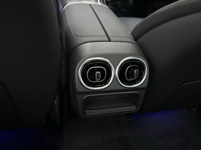 2026 Mercedes-Benz C-Class - Photo 23