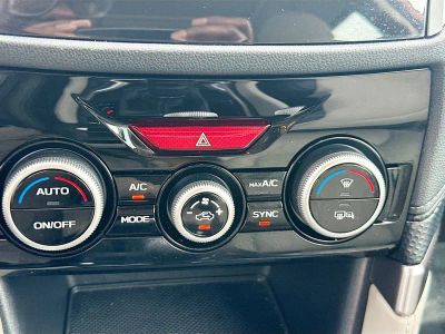 2023 Subaru Forester — photo 16 view