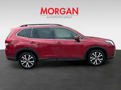 2023 Subaru Forester — photo 8 view