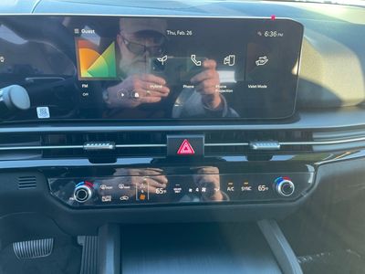 2026 Kia Sportage Hybrid — photo 11 view