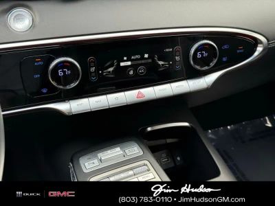 2023 Genesis GV70 - Photo 35