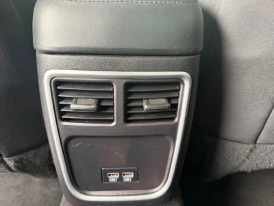 2021 Chrysler 300 — photo 12 view