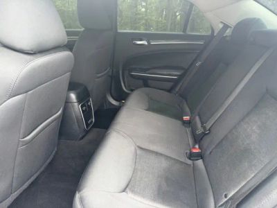 2021 Chrysler 300 — photo 11 view