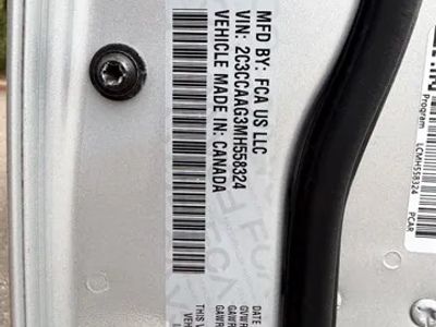 2021 Chrysler 300 — photo 31 view