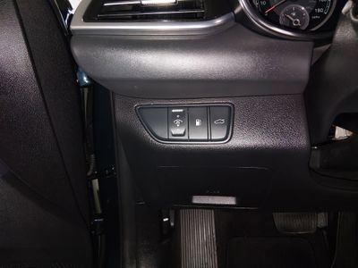 2025 Genesis G70 - Photo 13