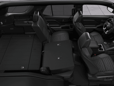 2026 Toyota 4Runner i-FORCE MAX - Photo 4