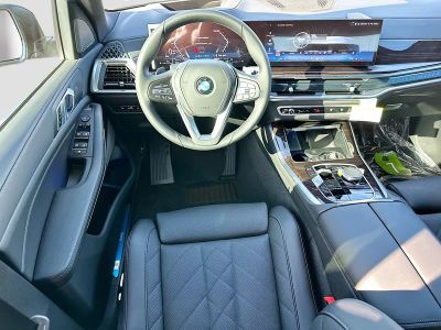 2026 BMW X5 — photo 17 view