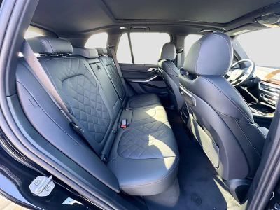 2026 BMW X5 — photo 22 view