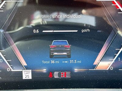 2026 BMW X5 — photo 9 view