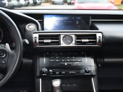 2014 Lexus IS - Photo 17