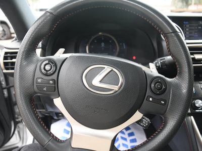 2014 Lexus IS - Photo 13