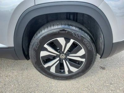 2025 Volkswagen Atlas Cross Sport — photo 9 view