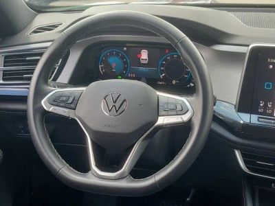 2025 Volkswagen Atlas Cross Sport — photo 18 view