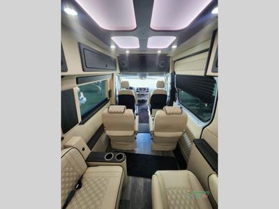 2024 OGV Luxury Coach V-Cruise — photo 38 view