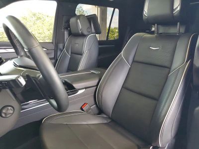 2025 Cadillac Escalade — photo 18 view