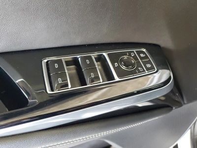 2025 Cadillac Escalade — photo 15 view