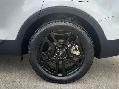 2024 Kia Telluride — photo 9 view