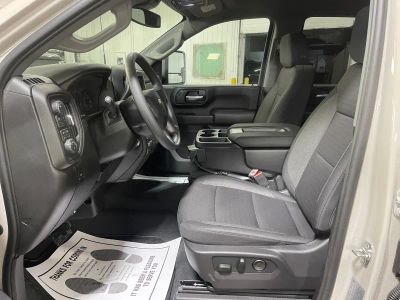 2026 Chevrolet Silverado 2500HD - Photo 9