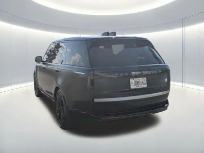 2025 Land Rover Range Rover — photo 8 view