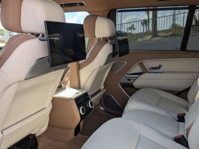 2025 Land Rover Range Rover — photo 12 view
