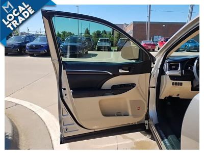 2016 Toyota Highlander - Photo 11