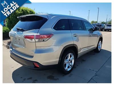 2016 Toyota Highlander - Photo 6