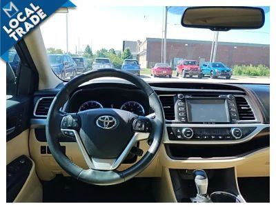 2016 Toyota Highlander - Photo 15