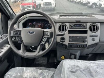 2026 Ford F-650SD - Photo 10