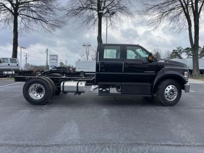 2026 Ford F-650SD - Photo 2