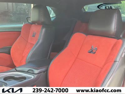 2022 Dodge Challenger — photo 12 view