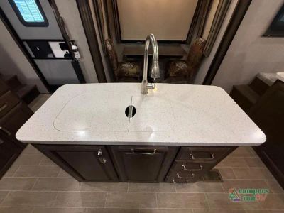 2020 Keystone RV Alpine — photo 40 view