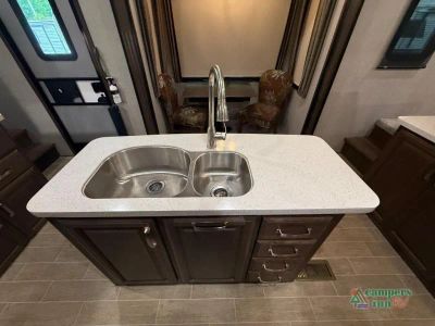 2020 Keystone RV Alpine — photo 25 view